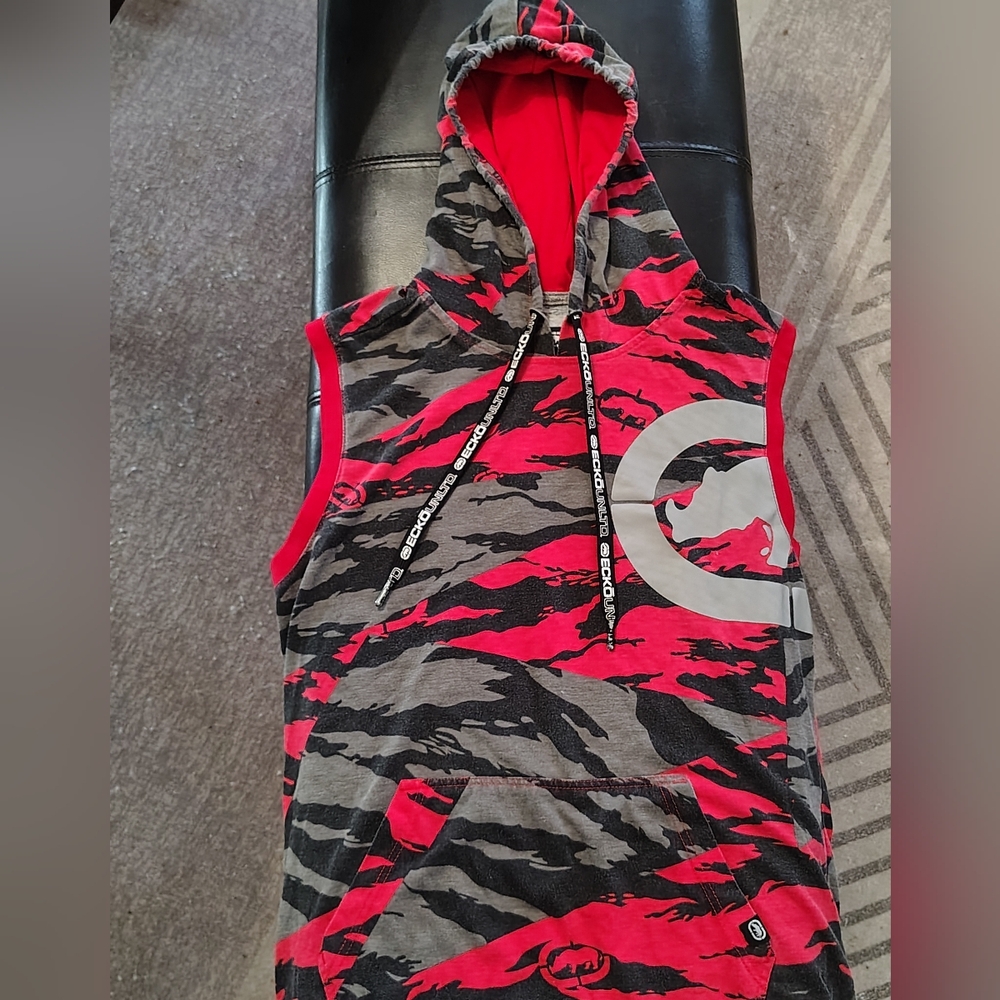 Ecko Unlimited Red and Gray Camouflage Cut Off Hoodie